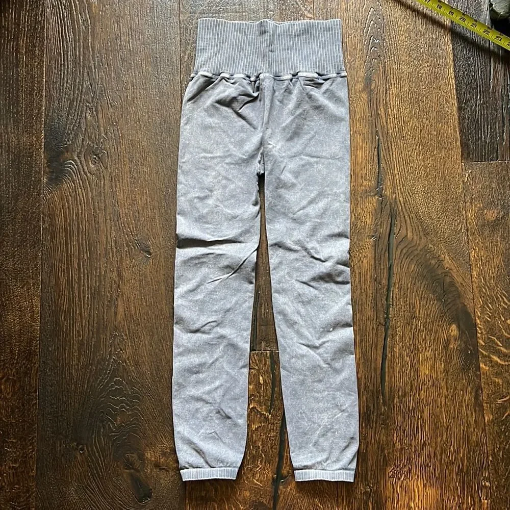 Free People High-Rise 7/8 Length Good Karma Leggings - Washed Grey - M/L - Picture 4 of 11
